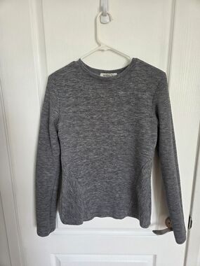 Women’s Gray Long-Sleeve Knit Jersey Top